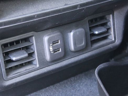 Used 2022 GMC Sierra 1500 SLE w/ X31 Off-Road Package image 26