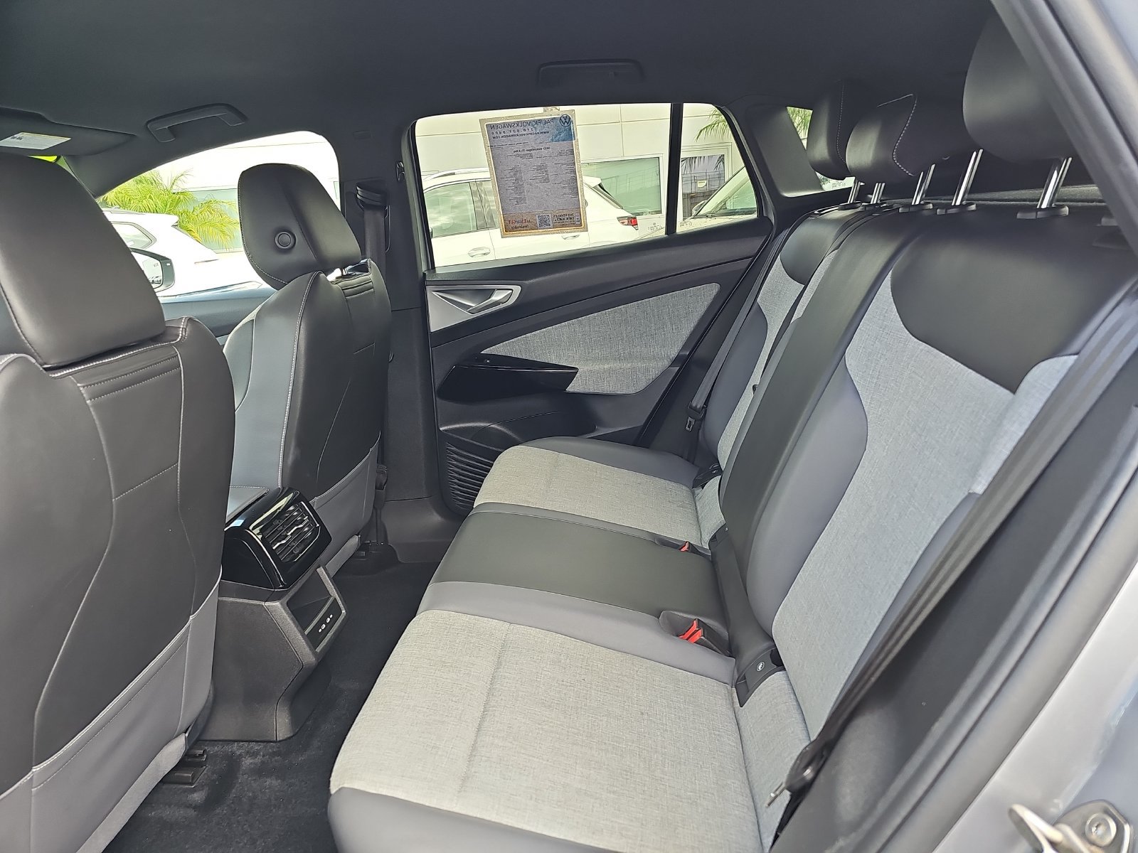 Used 2023 Volkswagen ID.4 Pro RWD image 15