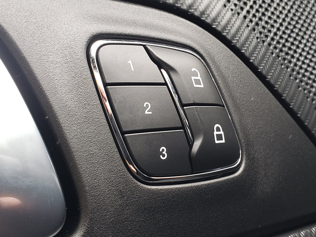 Used 2025 Ford Mustang GT Premium RWD image 28