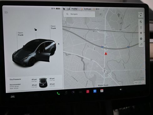 Used 2022 Tesla Model Y Performance image 11