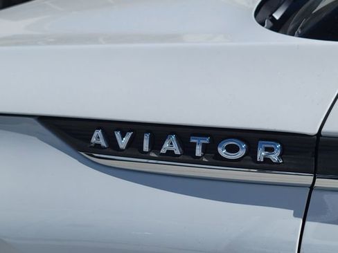 New 2026 Lincoln Aviator Reserve AWD/4WD image 11