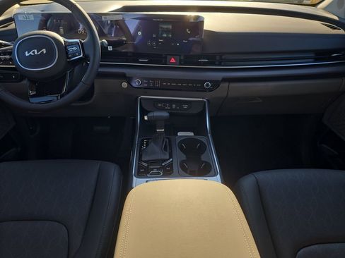 New 2026 Kia Carnival EX FWD image 15