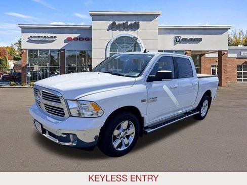 Certified 2017 RAM 1500 Big Horn AWD/4WD image 4