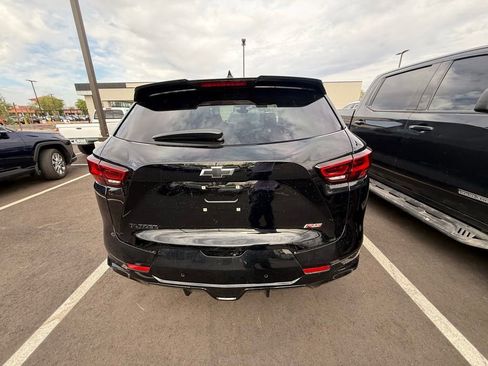 Used 2023 Chevrolet Blazer RS w/ Driver Confidence II Package FWD image 3