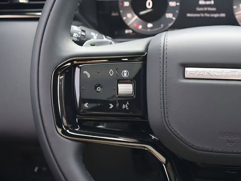 New 2026 Land Rover Range Rover Velar Dynamic SE AWD/4WD image 20