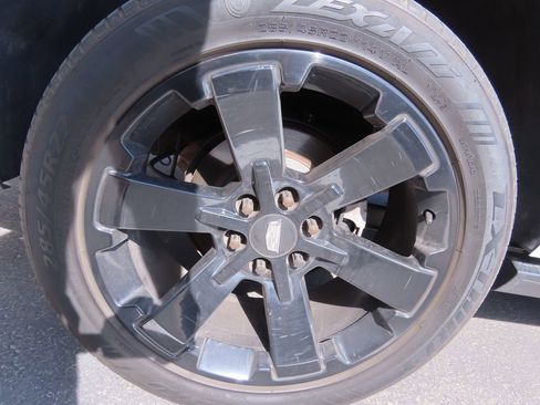 Used 2016 Cadillac Escalade Premium image 17