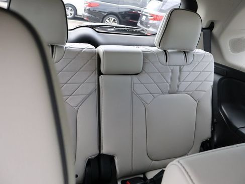 New 2026 Honda Pilot Elite image 13