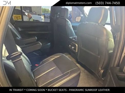 Used 2020 Ford Expedition XLT w/ Equipment Group 202A AWD/4WD image 11