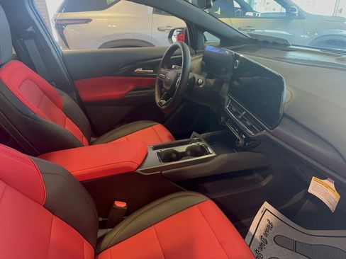 New 2025 Chevrolet Equinox EV RS image 5