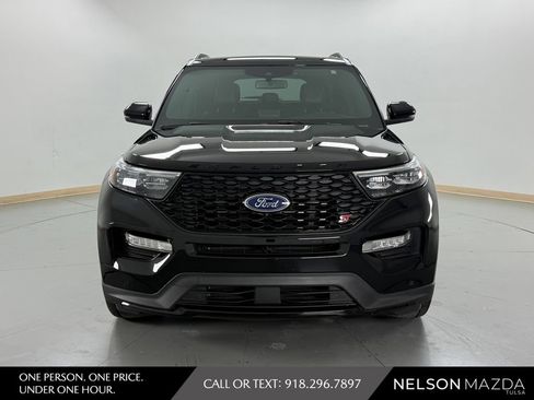 Used 2023 Ford Explorer ST w/ Equipment Group 401A AWD/4WD image 2