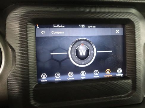 Used 2023 Jeep Gladiator Sport AWD/4WD image 35