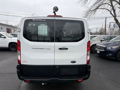 Used 2016 Ford Transit 250 130 Low Roof image 6