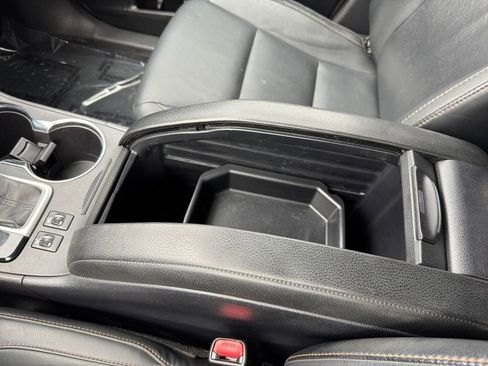 Used 2015 Toyota Highlander XLE AWD/4WD image 28