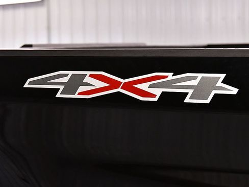 Used 2023 Chevrolet Silverado 1500 LT AWD/4WD image 11