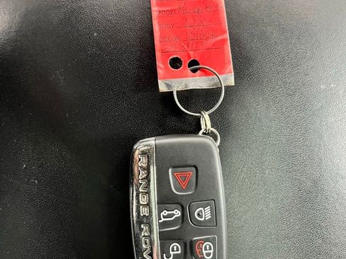 Used 2016 Land Rover Range Rover Supercharged AWD/4WD image 30
