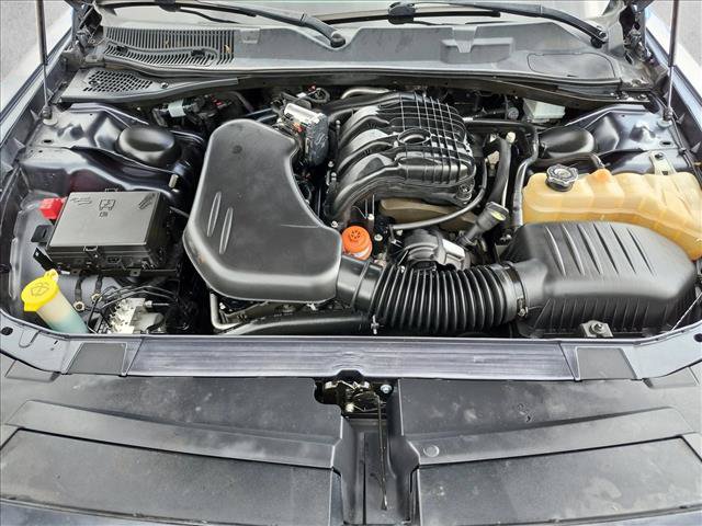 Used 2017 Dodge Challenger SXT RWD image 21