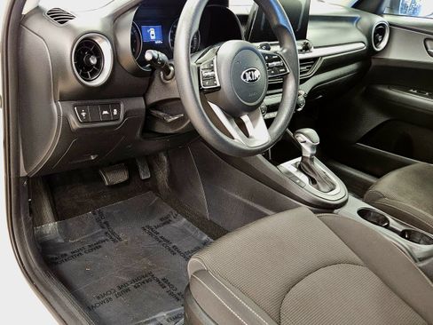 Used 2019 Kia Forte LXS FWD image 29