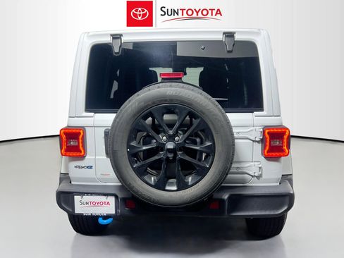 Used 2024 Jeep Wrangler Unlimited Sahara AWD/4WD image 5