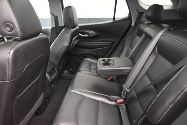 Used 2022 GMC Terrain SLT w/ Infotainment Package II FWD image 19