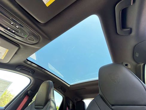 New 2026 Porsche Cayenne Coupe image 15