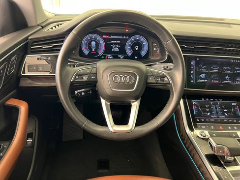 Used 2022 Audi Q8 Premium Plus image 25