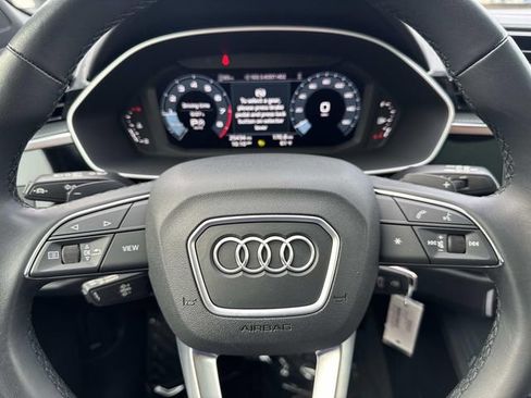 Used 2023 Audi Q3 2.0T Premium image 18