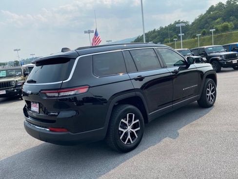 Used 2025 Jeep Grand Cherokee L Limited w/ Trailer Tow Package AWD/4WD image 8