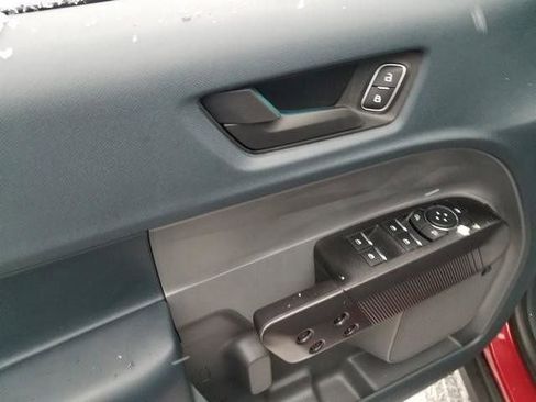 New 2025 Ford Maverick Lariat w/ Black Appearance Package image 14