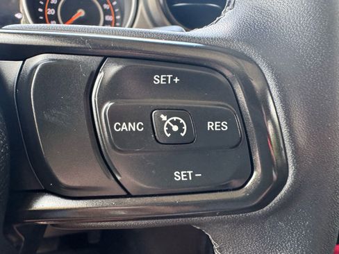 Used 2023 Jeep Wrangler Unlimited Sport AWD/4WD image 17