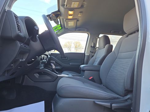 Used 2022 Nissan Frontier S w/ Technology Package image 12