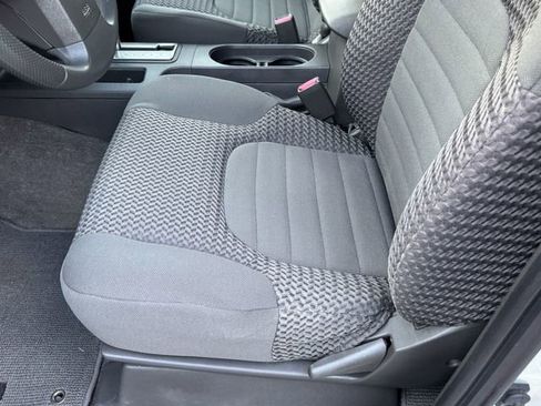 Used 2009 Nissan Frontier SE w/ SE Value Truck Pkg image 21