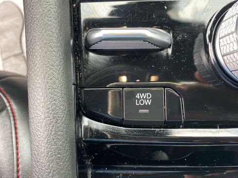 Used 2022 Jeep Grand Cherokee Trailhawk image 13