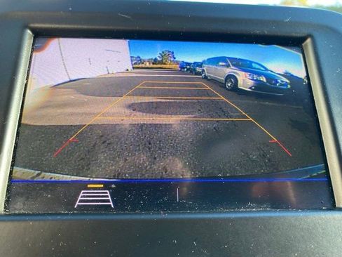 Used 2020 Chevrolet Equinox LS w/ LS Convenience Package image 13