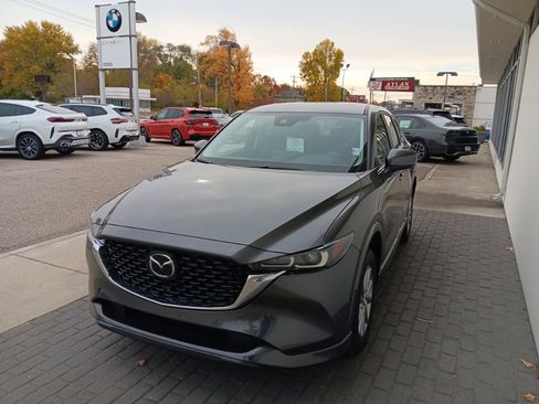 Certified 2025 MAZDA CX-5 AWD 2.5 S w/ Select Package image 3