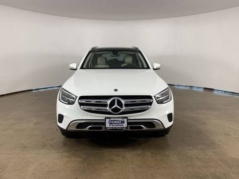 Used 2021 Mercedes-Benz GLC 300 image 2