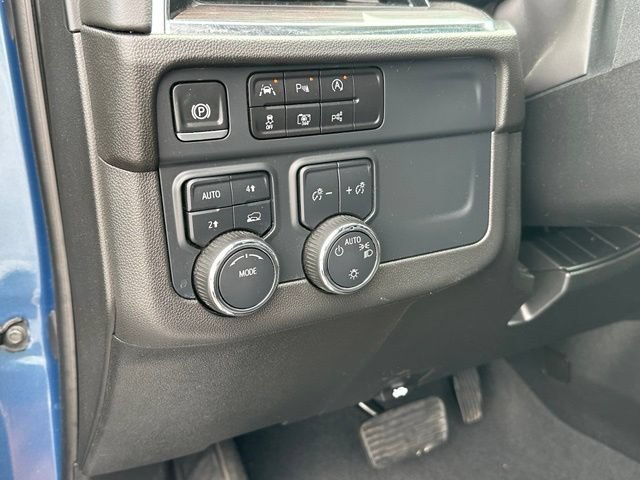 Used 2025 Chevrolet Tahoe LT AWD/4WD image 16