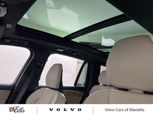 Certified 2025 Volvo XC90 B5 Plus image 18