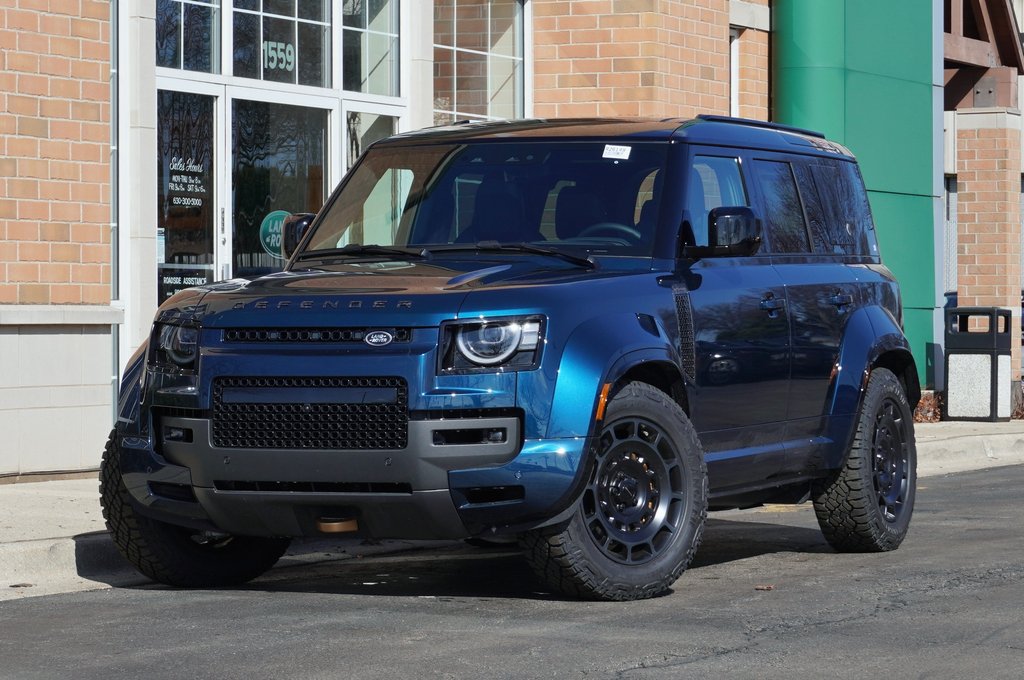 New 2026 Land Rover Defender 110 OCTA AWD/4WD image 1