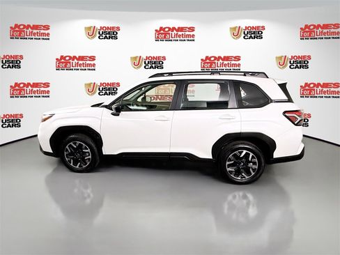 Certified 2025 Subaru Forester Base image 13