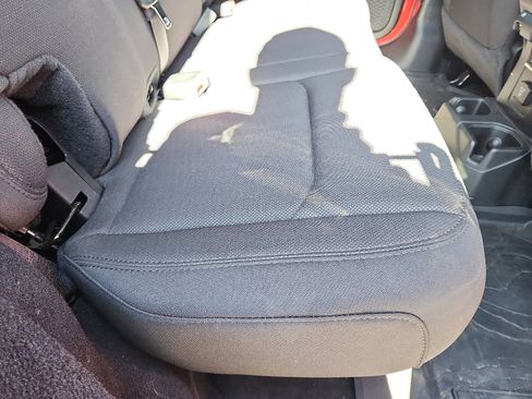 Used 2023 Jeep Wrangler Unlimited Sahara w/ Dual Top Group image 31