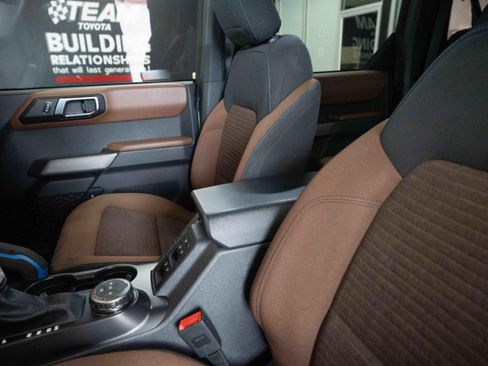 Used 2023 Ford Bronco Outer Banks AWD/4WD image 9