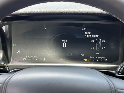 Used 2022 Lincoln Aviator AWD w/ Premium Package image 22