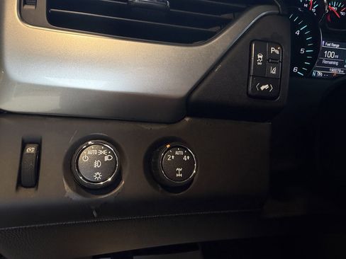 Used 2015 Chevrolet Tahoe LTZ AWD/4WD image 20