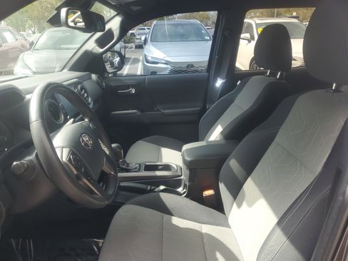 Used 2023 Toyota Tacoma TRD Sport w/ Advanced Technology Package image 13