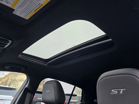 New 2026 Buick Envista Sport Touring image 24