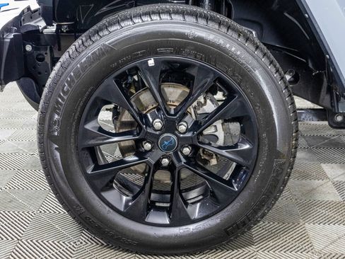 Used 2024 Jeep Wrangler Unlimited Sahara AWD/4WD image 49