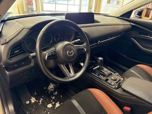 Used 2024 MAZDA CX-30 Carbon image 6