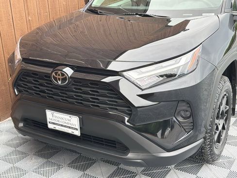 Used 2025 Toyota RAV4 XLE FWD image 20