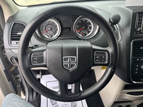 Used 2017 Dodge Grand Caravan SE w/ Power Window Group FWD image 5
