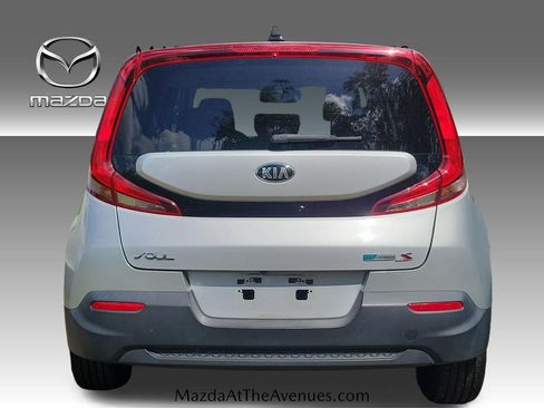 Used 2021 Kia Soul S FWD image 13